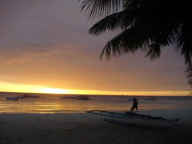 Boracay Breeze Resort Balabag  Bagian luar foto